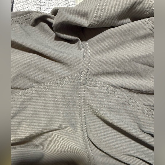 🍋 Lululemon Studio Crop *No Liner - Picture 5 of 6